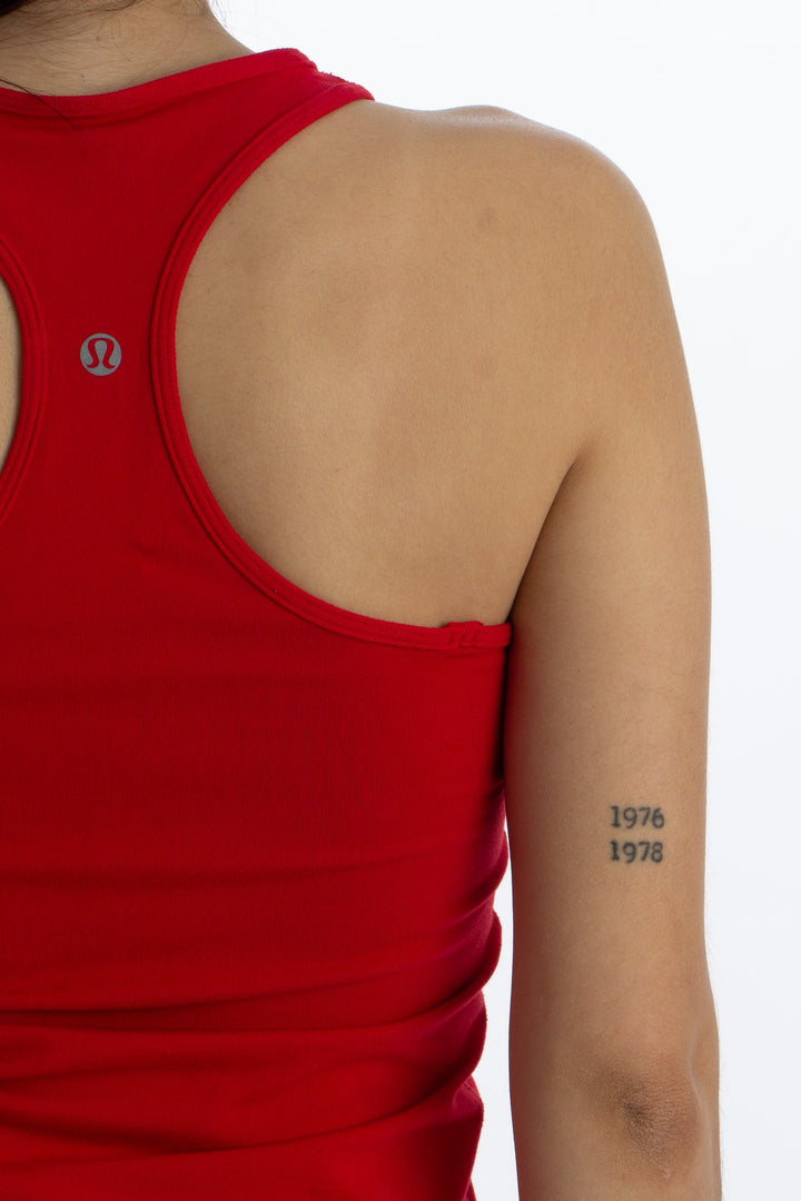 Blusa Lulu Lemon rojo, detalle 6 – ClosetRehab