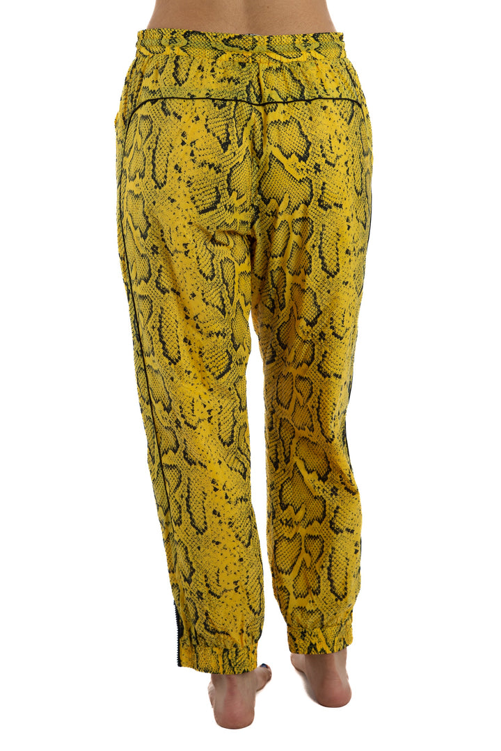 Pantalón Pam & Gela amarillo, vista lateral – ClosetRehab