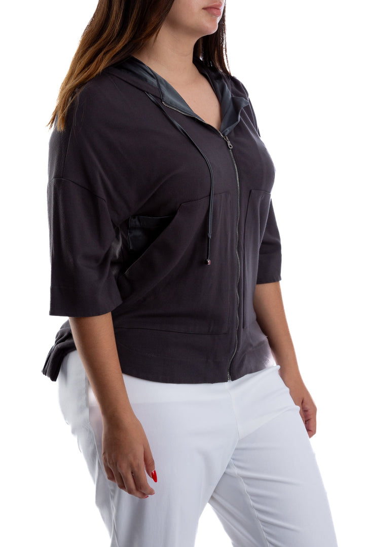Abrigo Ambrosi gris, vista posterior – ClosetRehab