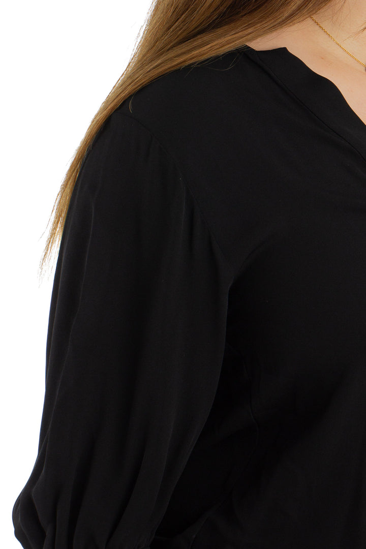 Blusa Theory negro, detalle 5 – ClosetRehab