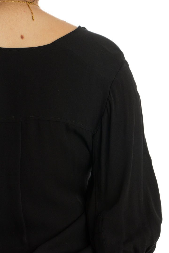 Blusa Theory negro, detalle 6 – ClosetRehab