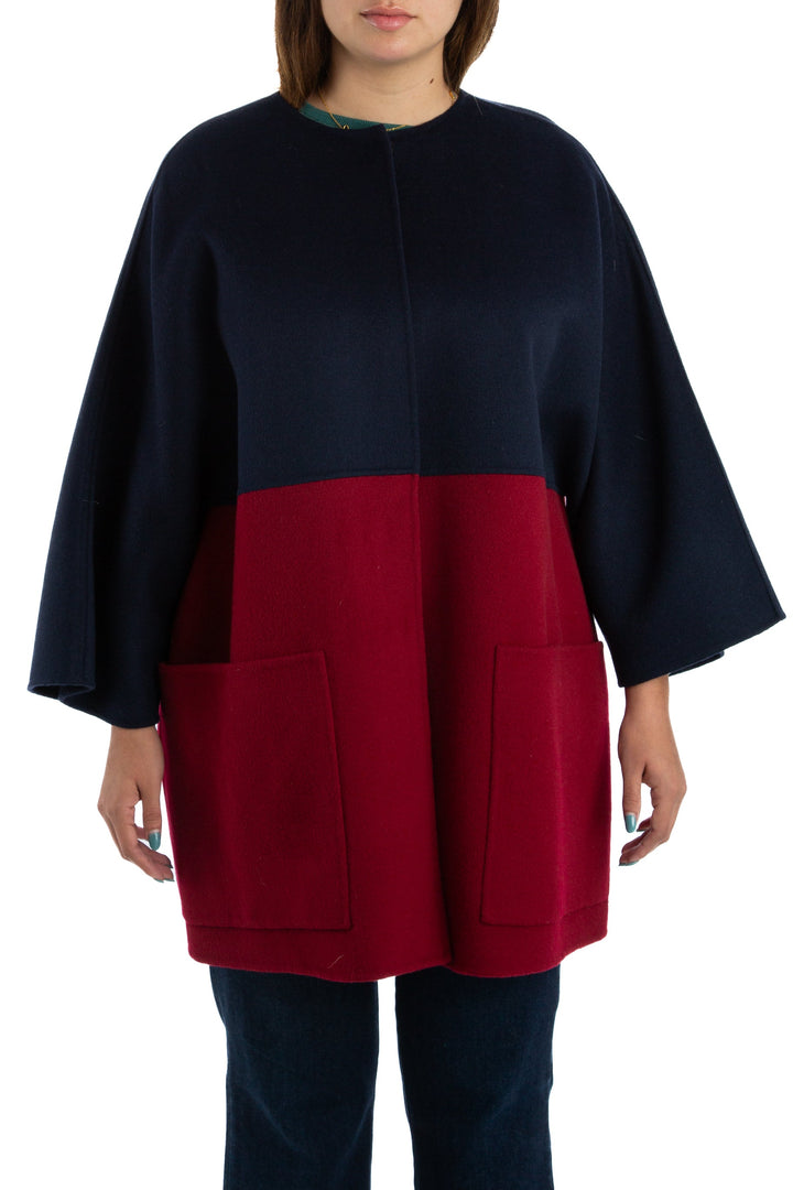 Abrigo Carolina Herrera azul, vista frontal – ClosetRehab