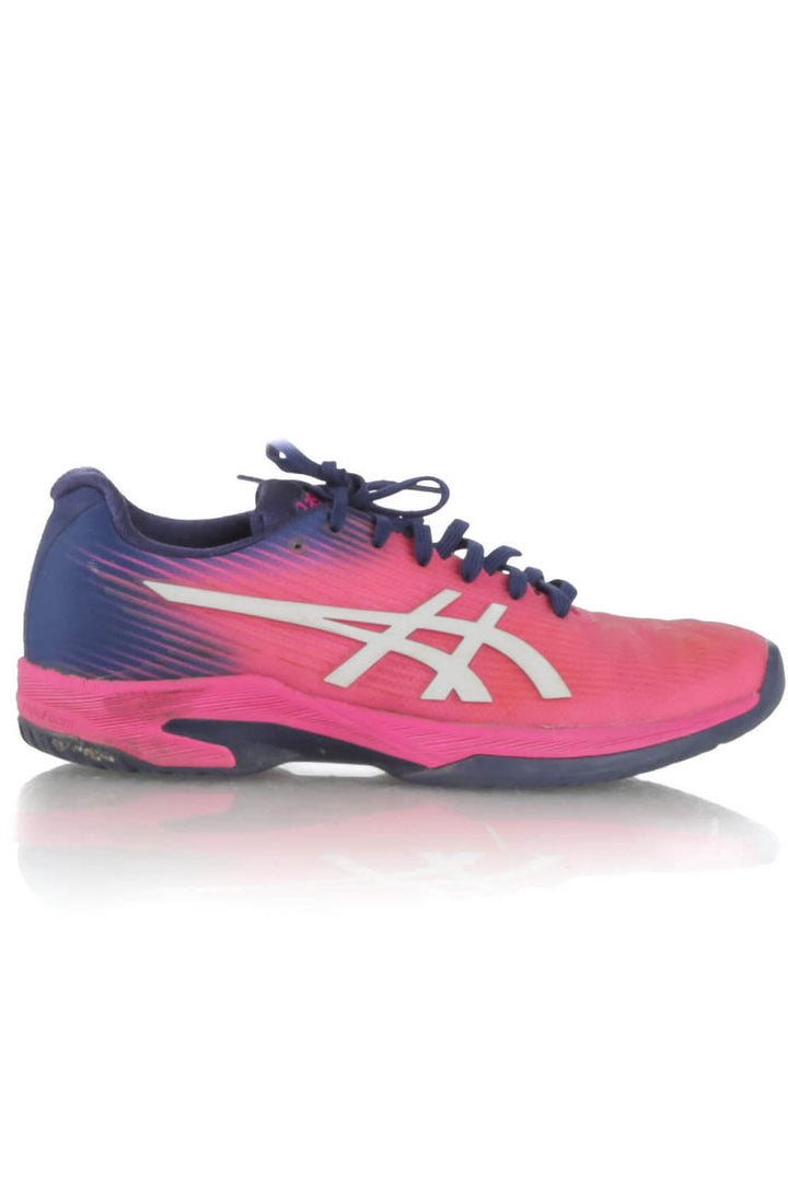 Zapato Asics rosa, vista frontal – ClosetRehab