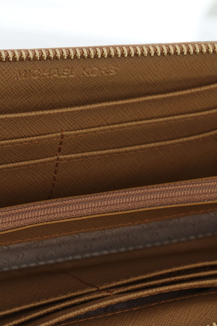 Cartera Michael Kors café, detalle 9 – ClosetRehab