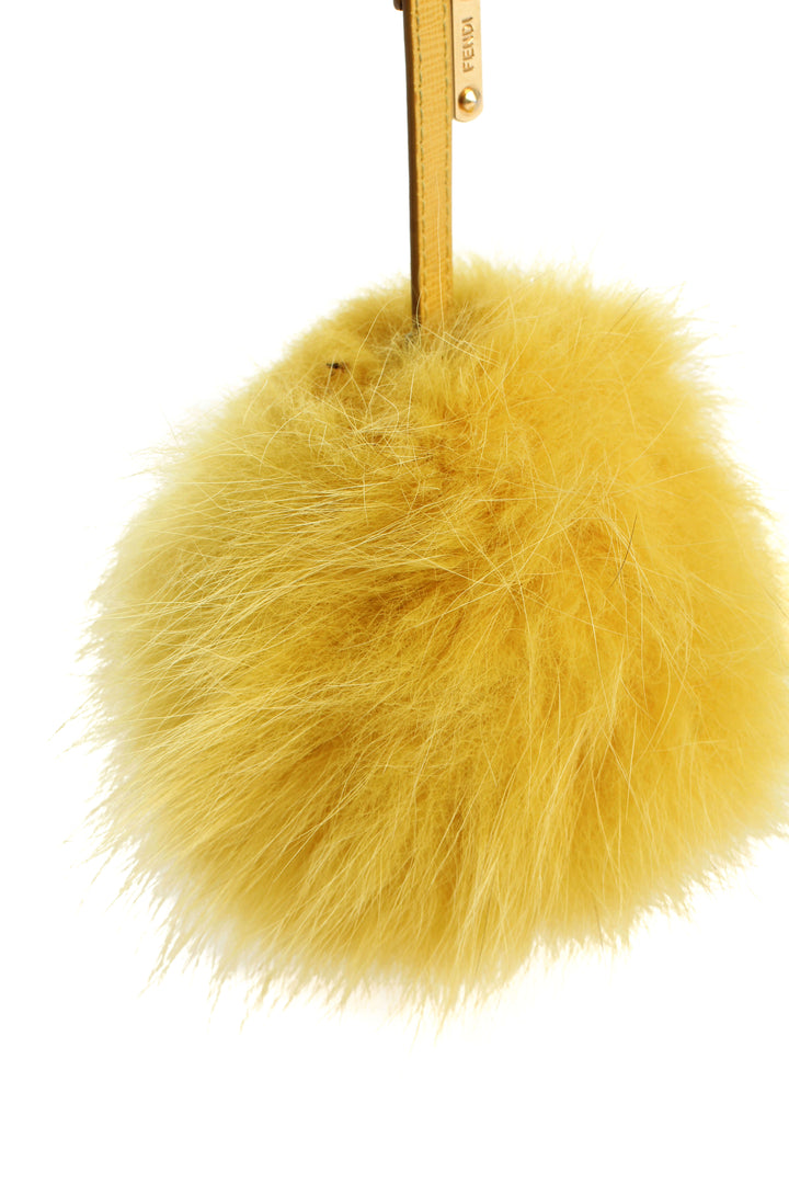 Llavero Fendi amarillo, detalle 5 – ClosetRehab