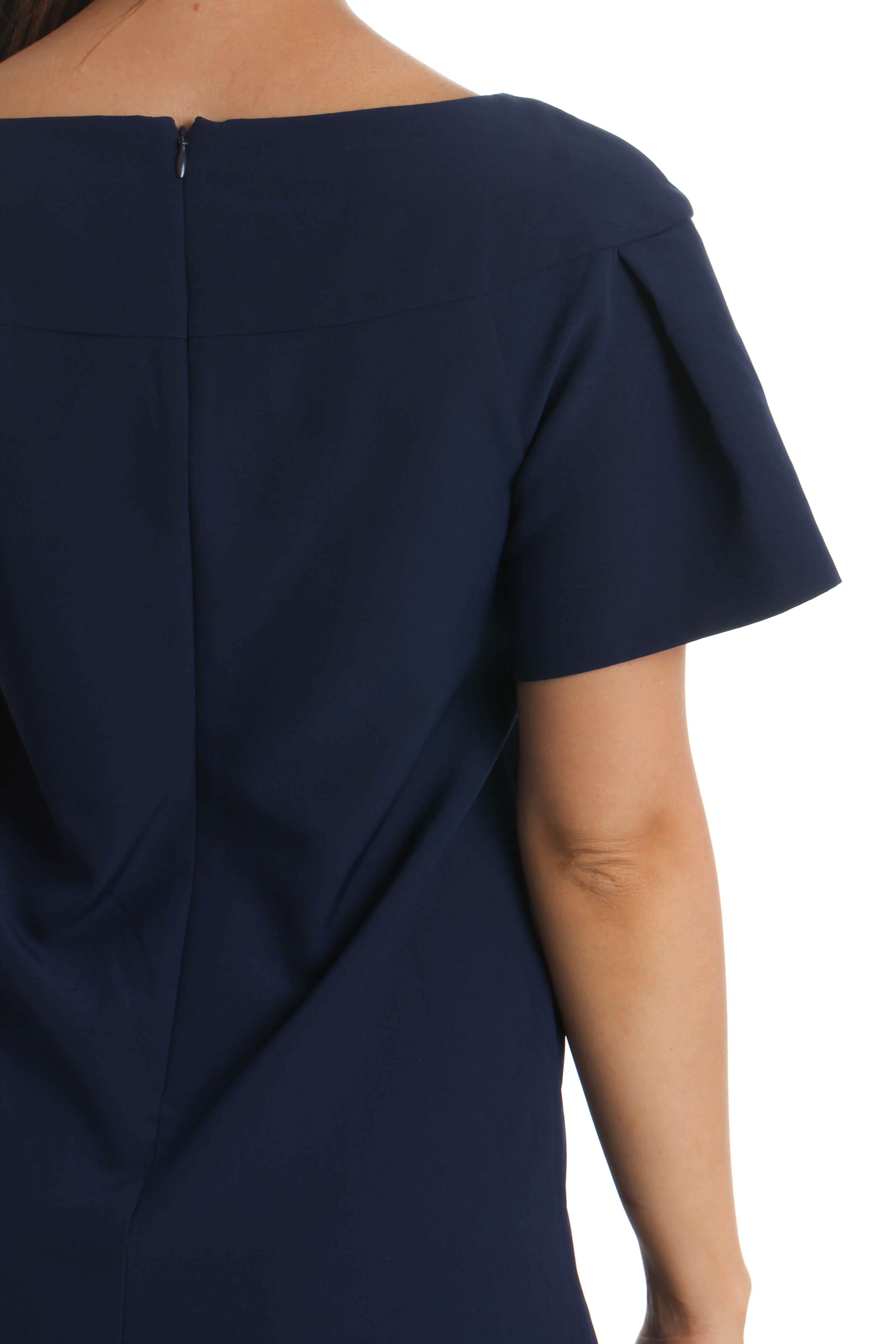 Laundry, Talla 10