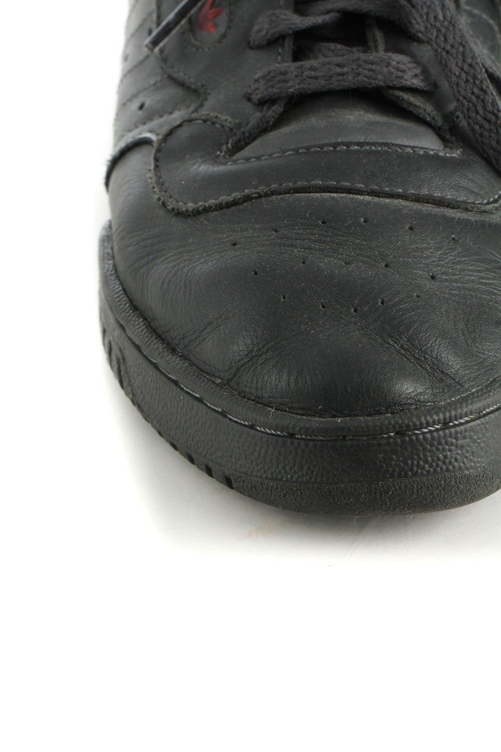 Zapato Adidas negro, detalle 9 – ClosetRehab