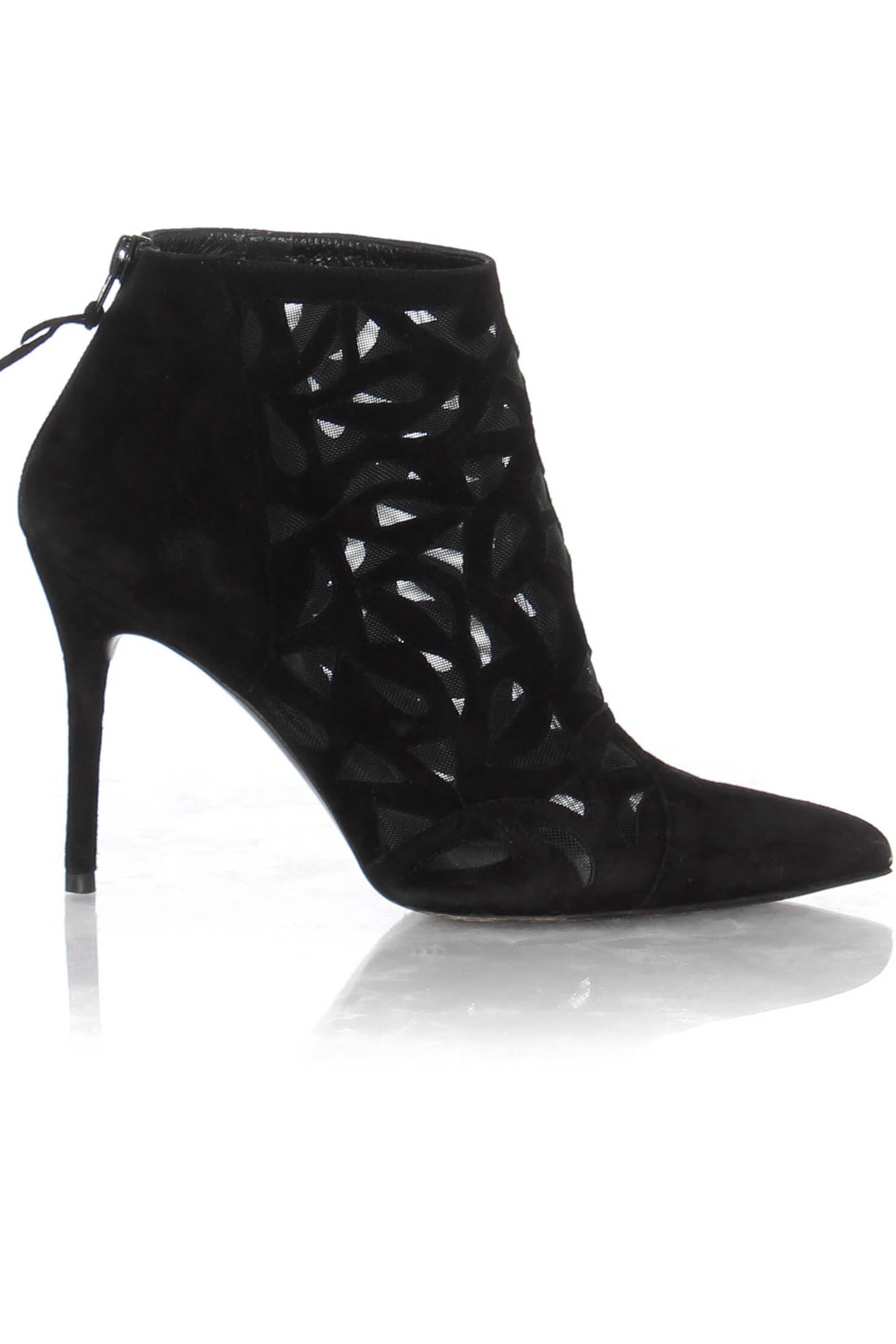 Stuart Weitzman, 7 USA