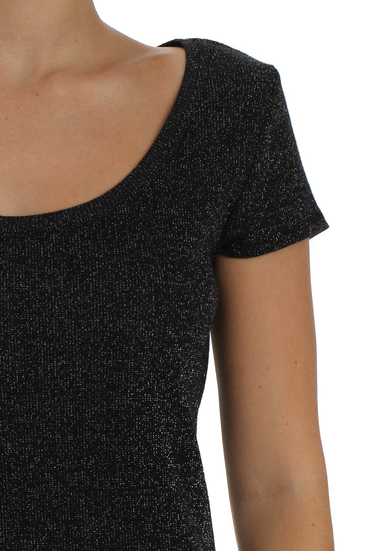 Blusa White House Black Market negro, vista lateral – ClosetRehab