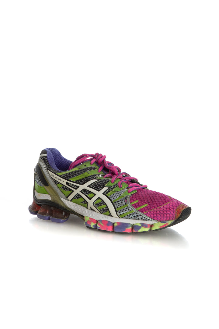 Zapato Asics rosa, vista posterior – ClosetRehab