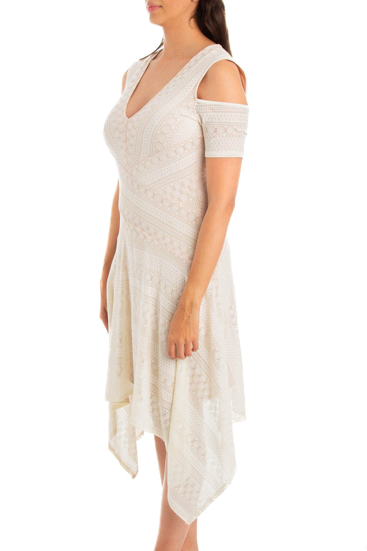 Vestido BCBG Maxazria blanco, vista posterior – ClosetRehab