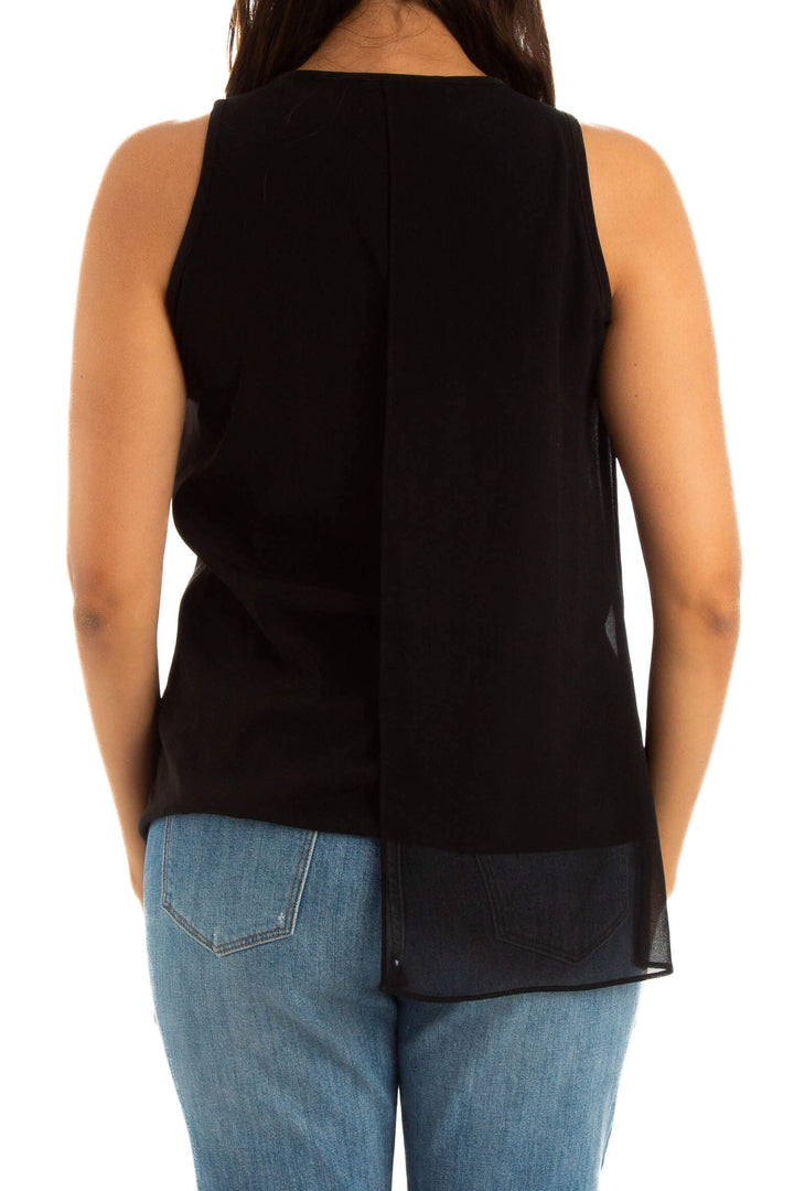 Blusa Calvin Klein Jeans negra sin mangas asimétrica, vista posterior