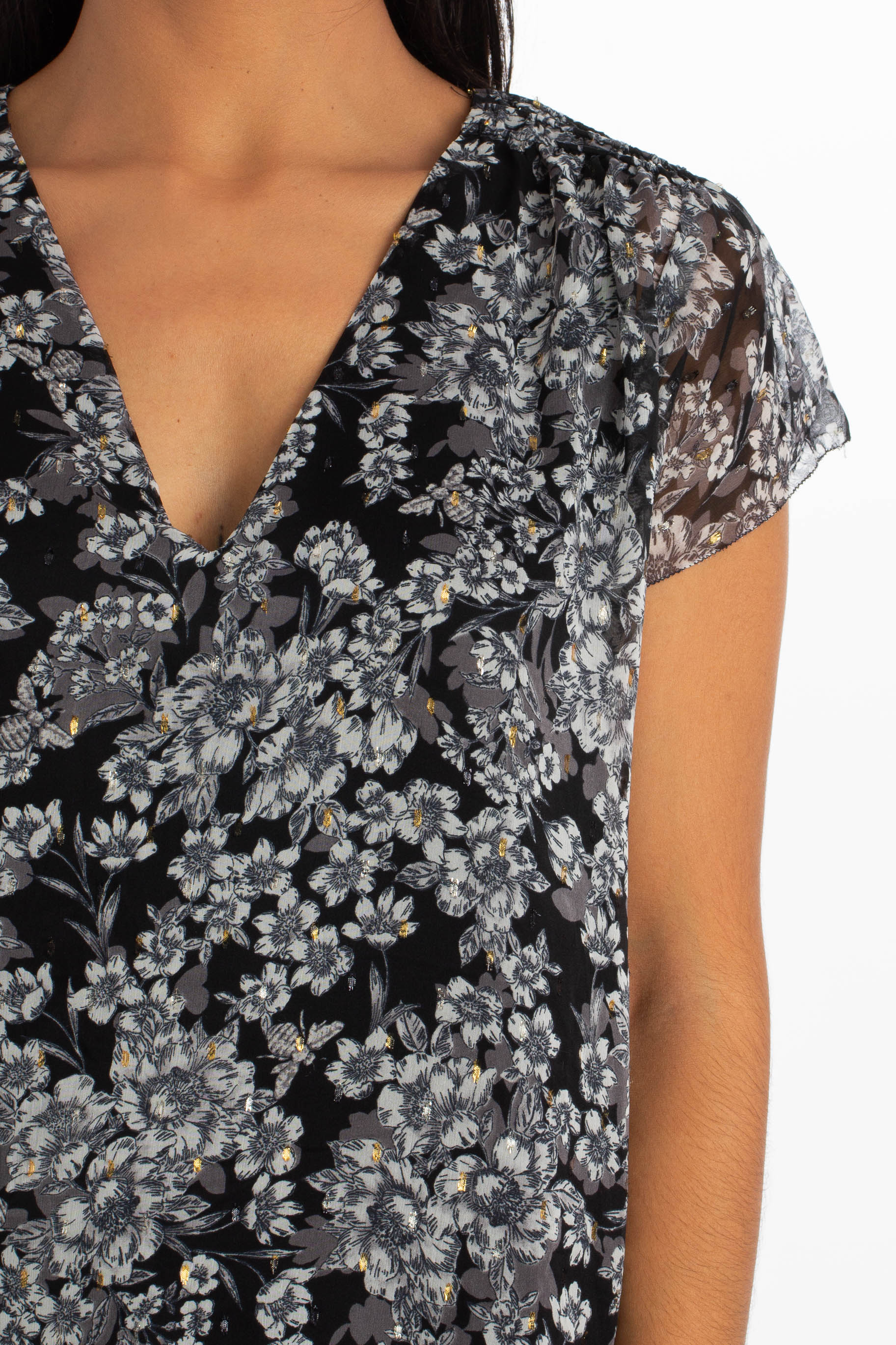 White House Black Market, Talla XS