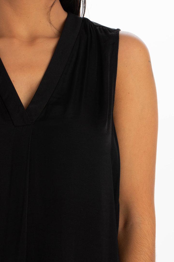 Blusa Vince Camuto negro, detalle – ClosetRehab