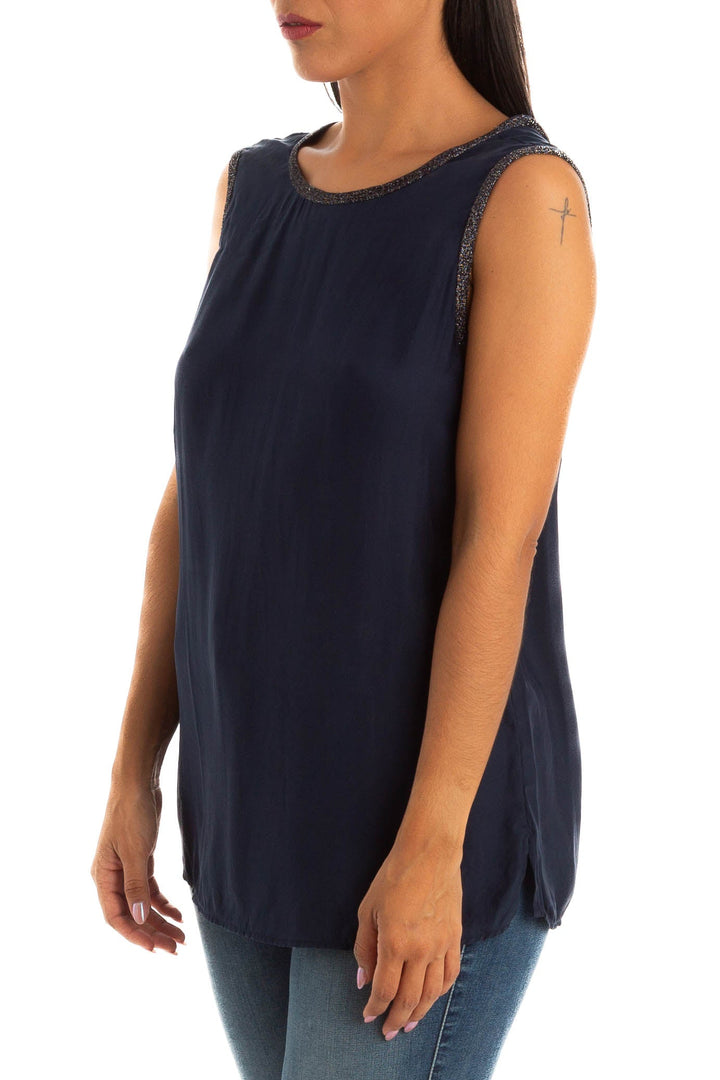 Blusa Massimo Dutti azul marino sin mangas con ribete brillante, vista lateral