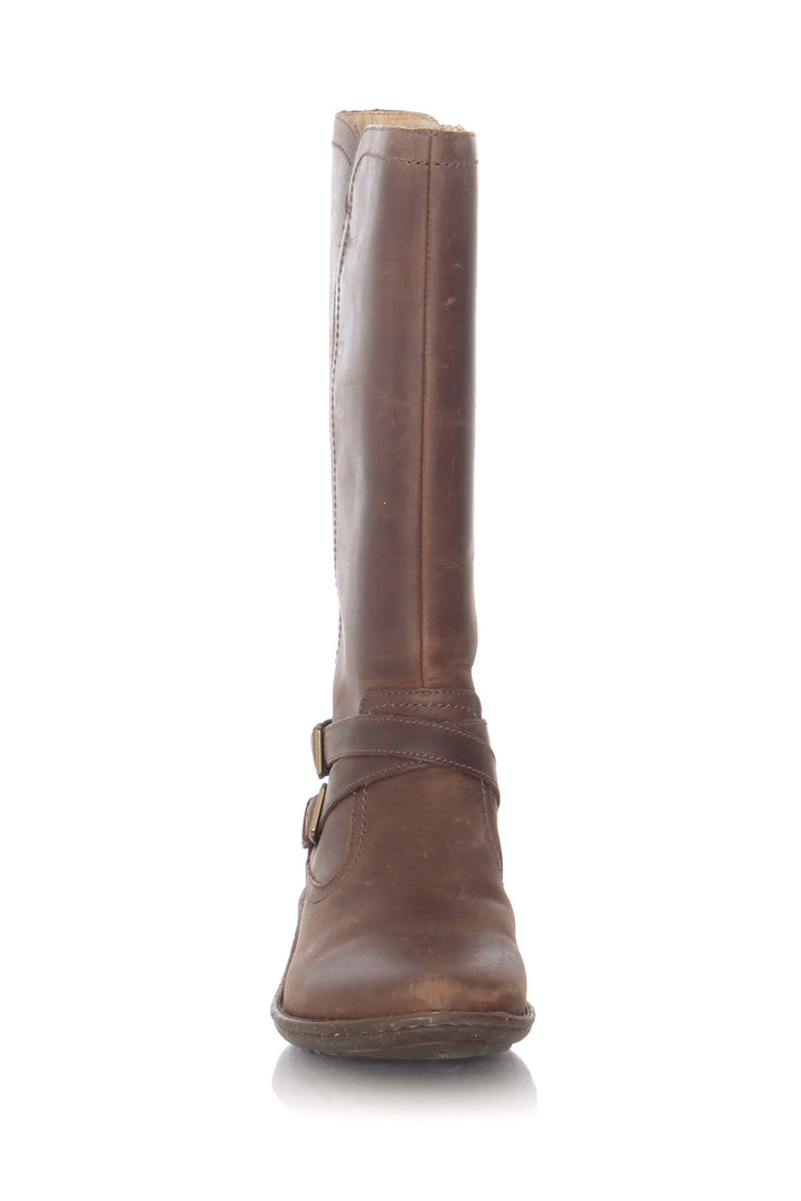 Zapato Ugg café, vista lateral – ClosetRehab
