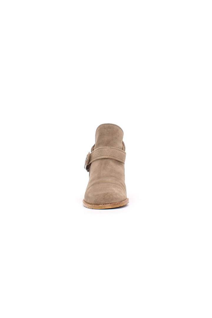 Zapato Stuart Weitzman café, vista lateral – ClosetRehab