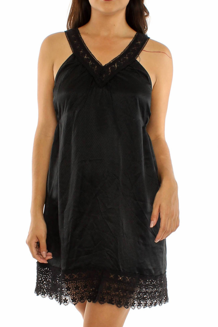 Vestido Joie negro, vista frontal – ClosetRehab