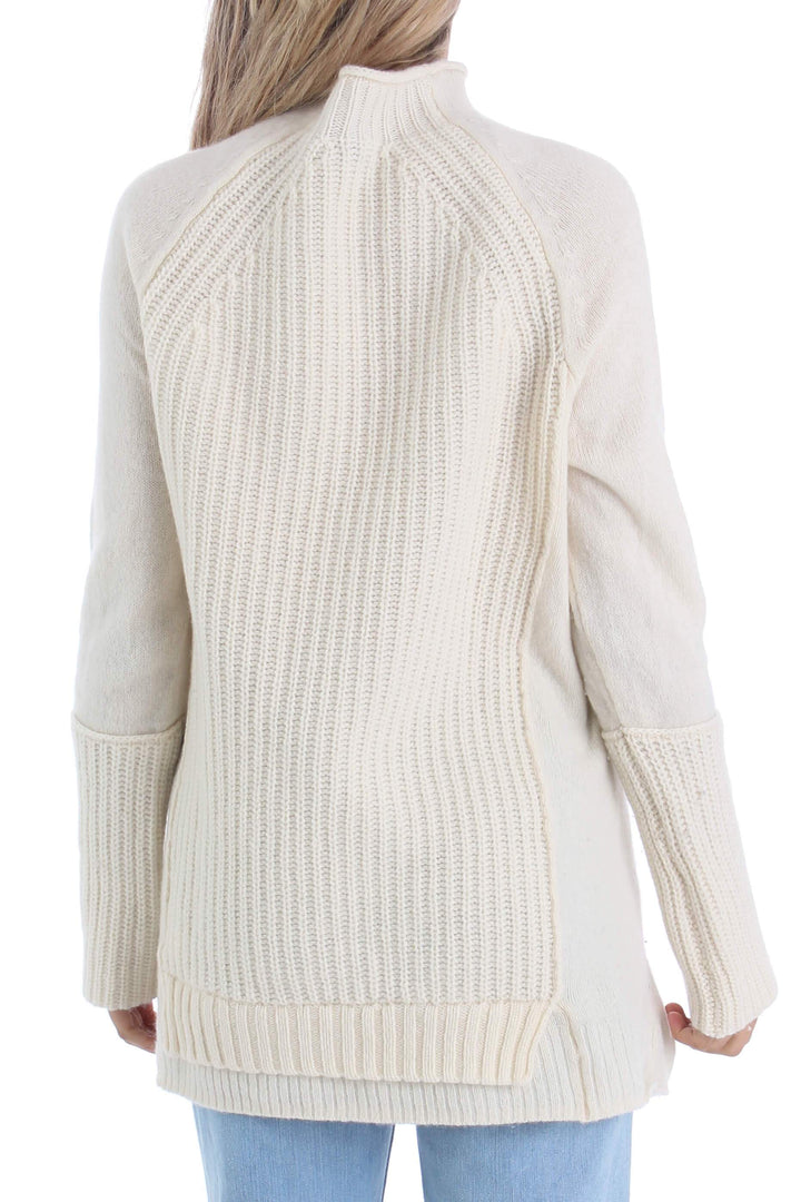 Blusa J.Crew beige, vista posterior – ClosetRehab