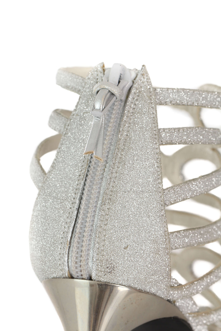 Zapato Stuart Weitzman gris, detalle 8 – ClosetRehab