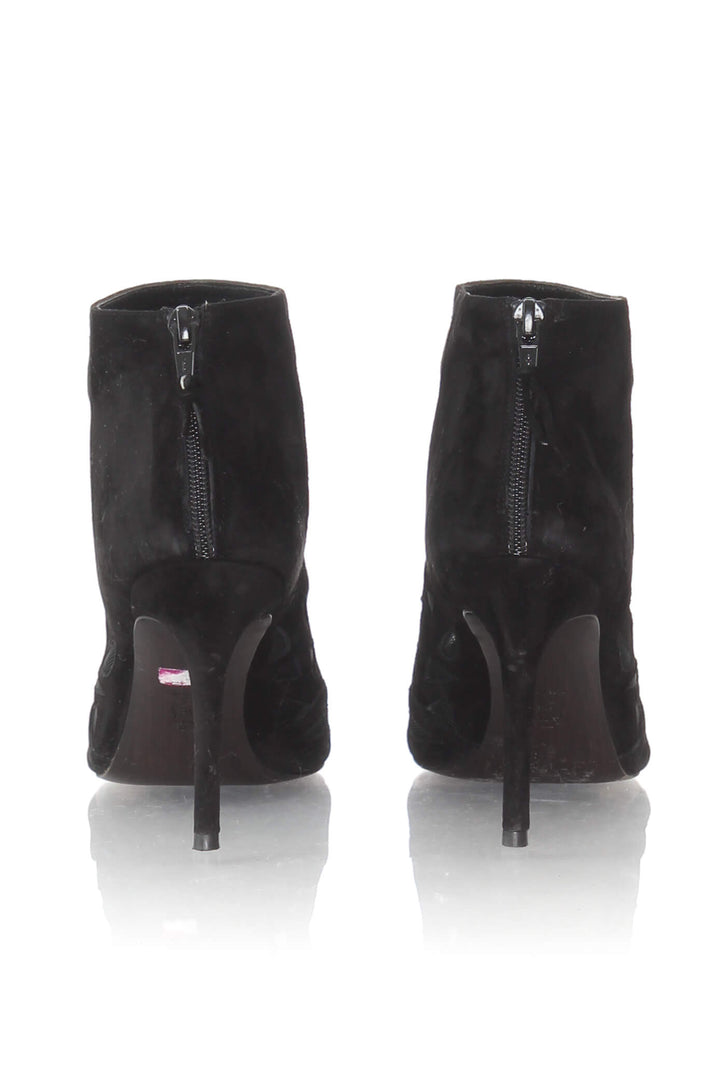 Zapato Stuart Weitzman negro, detalle 6 – ClosetRehab