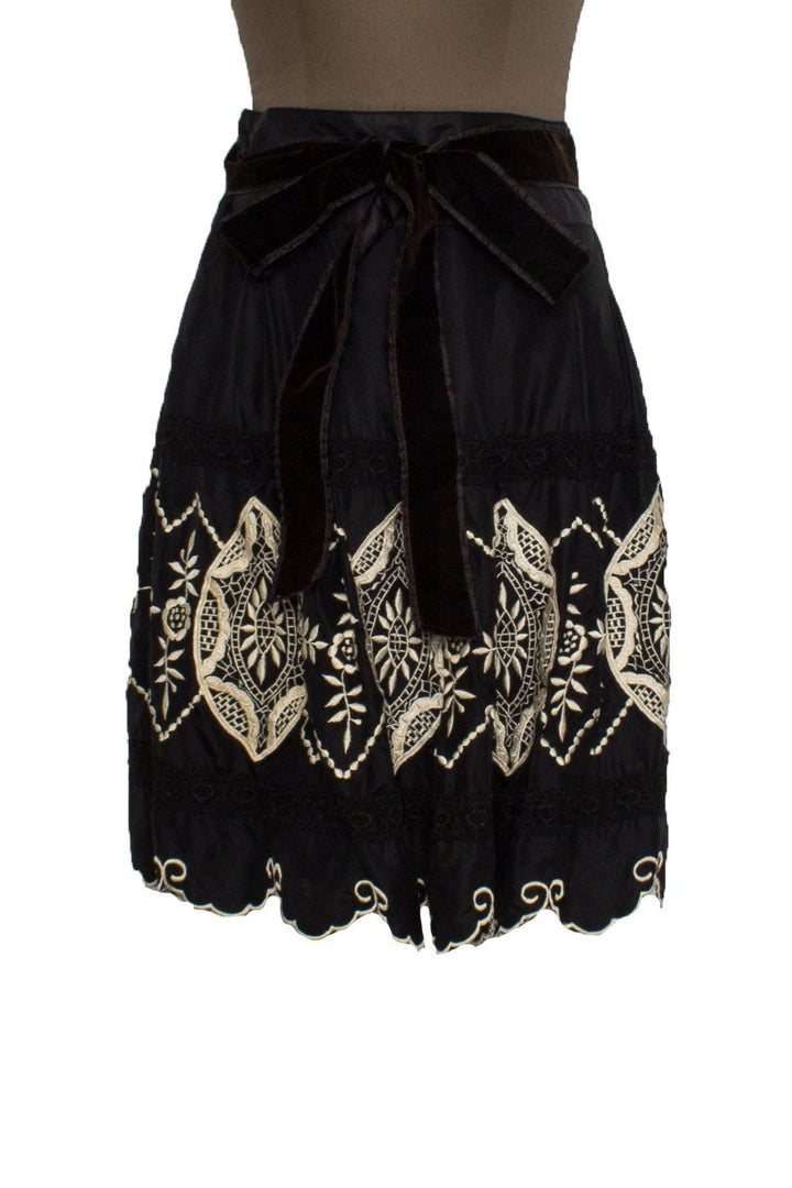 Falda Yoana Baraschi estampado y negro, vista frontal – ClosetRehab