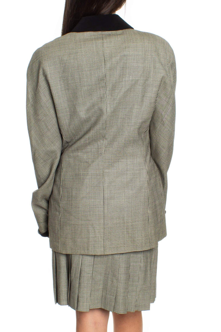 Escada, Talla L