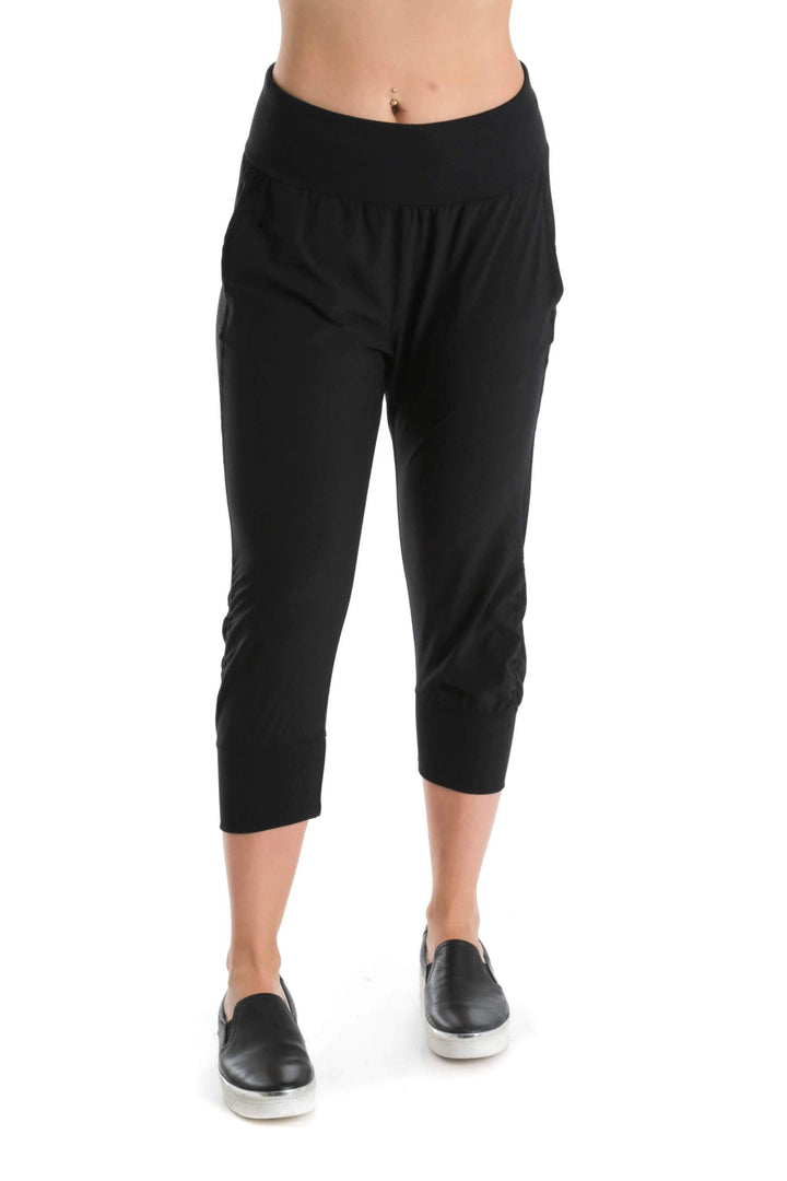 Pantalón Zella negro, vista frontal – ClosetRehab