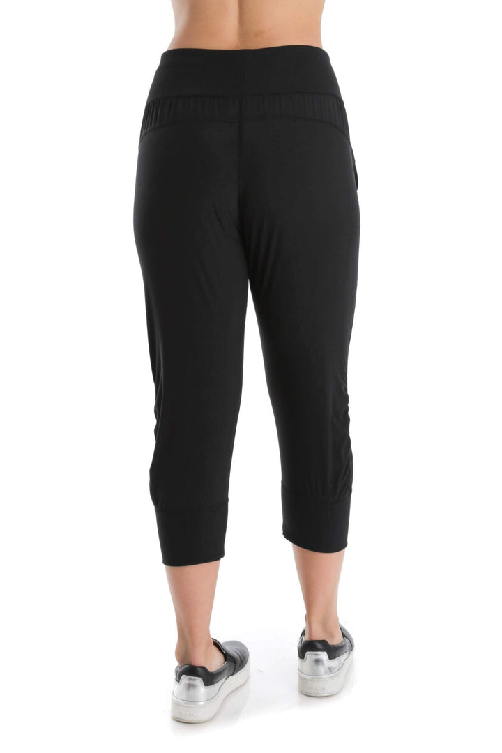 Pantalón Zella negro, vista posterior – ClosetRehab