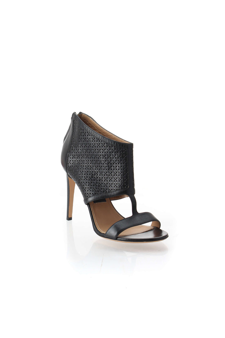 Zapato Salvatore Ferragamo negro, vista posterior – ClosetRehab
