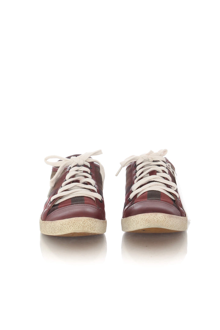 Zapato Burberry rojo, detalle 5 – ClosetRehab