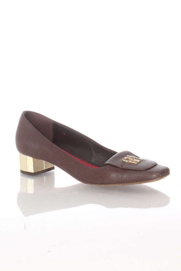 Zapato Carolina Herrera café, vista posterior – ClosetRehab