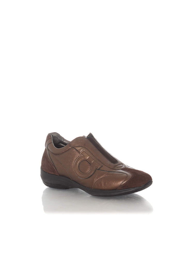 Zapato Salvatore Ferragamo café, vista posterior – ClosetRehab