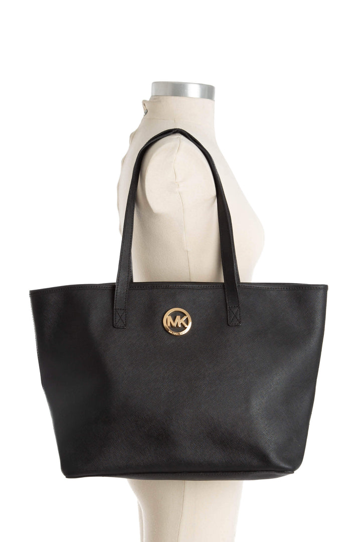 Bolsa Michael Kors negro, detalle 7 – ClosetRehab