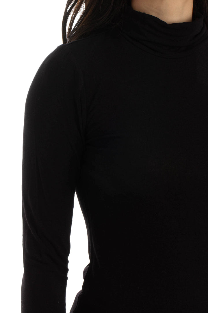 Blusa BCBG Maxazria NWT negro, detalle – ClosetRehab