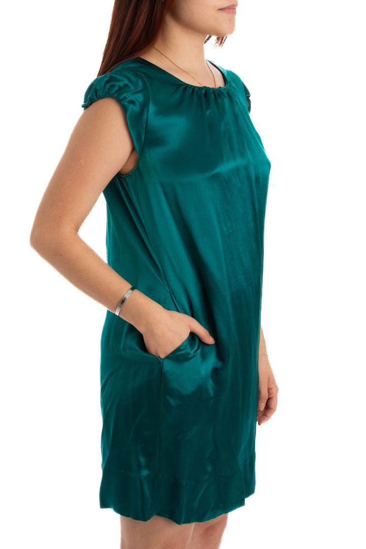 Vestido Banana Republic verde, vista posterior – ClosetRehab