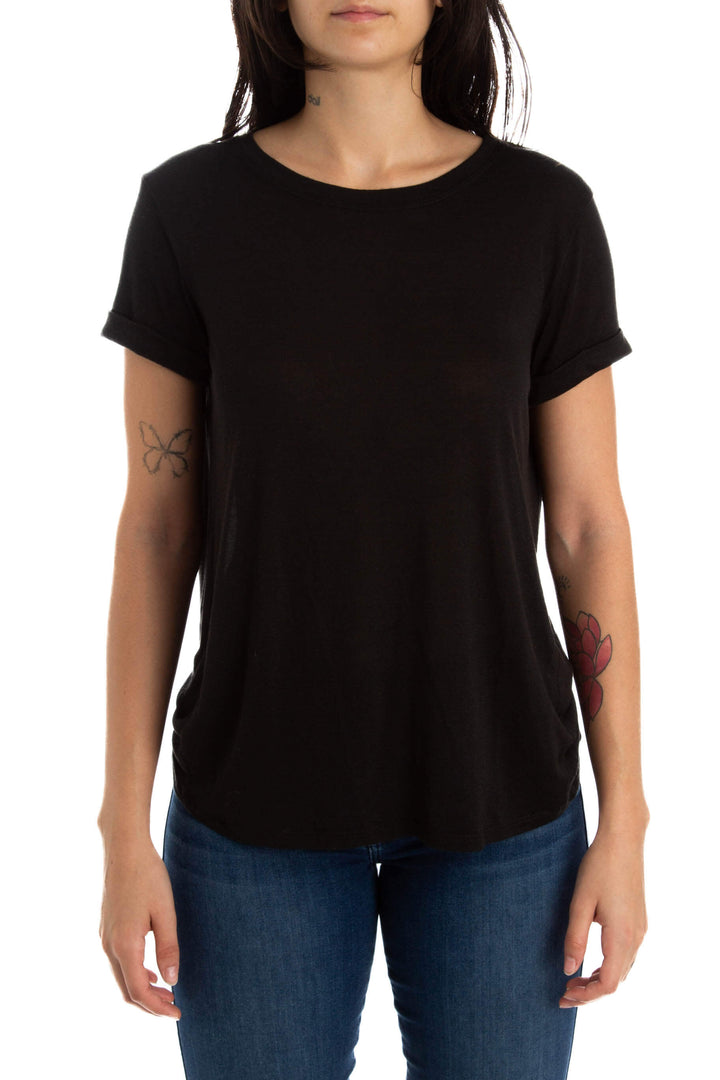 Blusa Vince negro, vista frontal – ClosetRehab