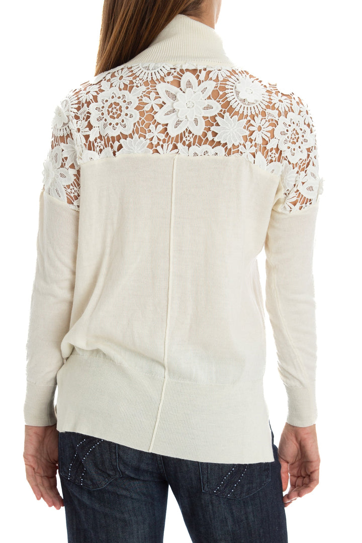 Blusa french connection beige, vista lateral – ClosetRehab