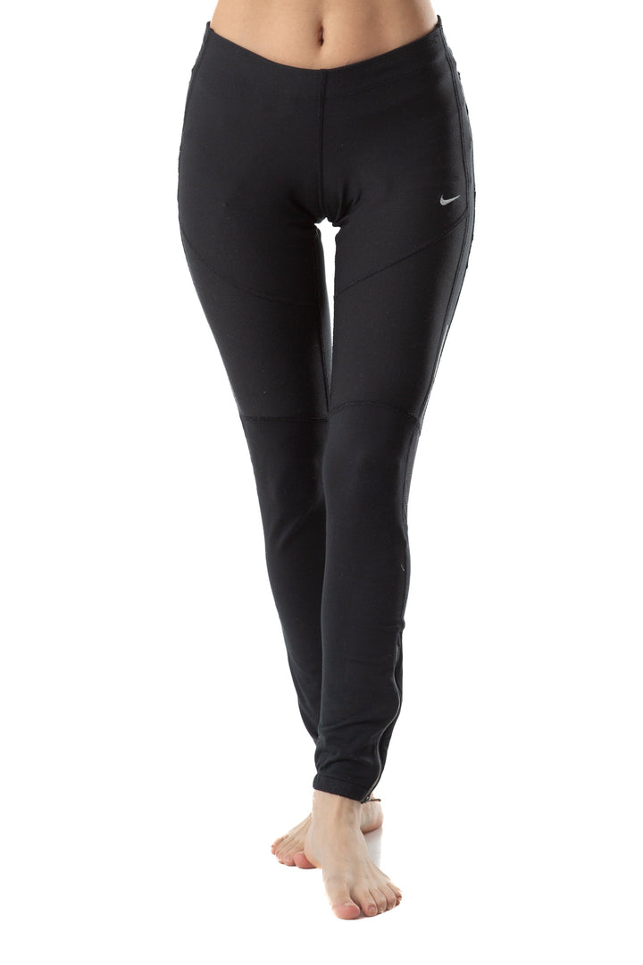 Pantalón nike negro, vista frontal – ClosetRehab