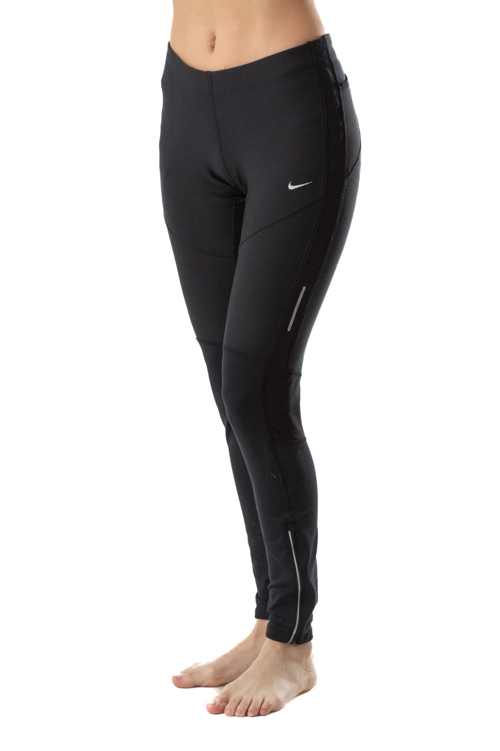 Pantalón nike negro, vista posterior – ClosetRehab