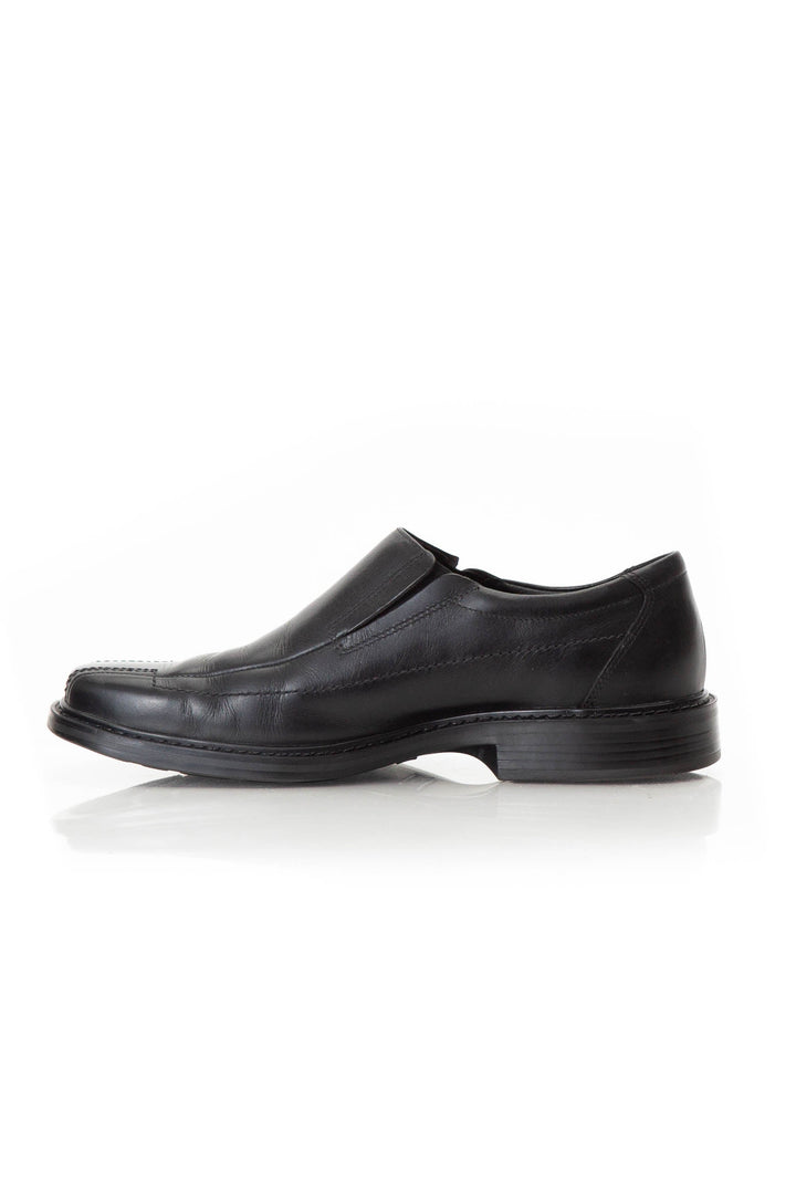 Zapato Bostonian negro, detalle – ClosetRehab