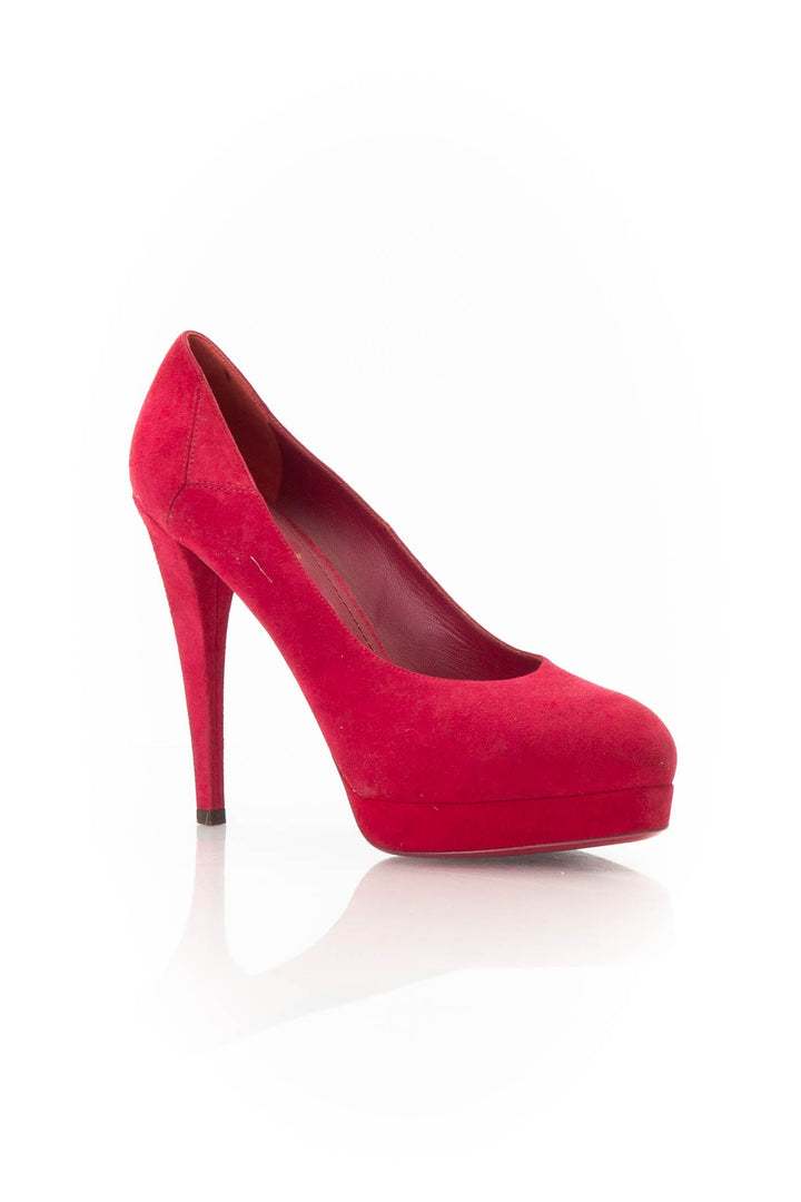 Zapato Yves Saint Laurent rojo, vista posterior – ClosetRehab