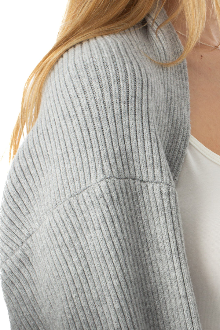 Suéter rails gris, detalle 5 – ClosetRehab