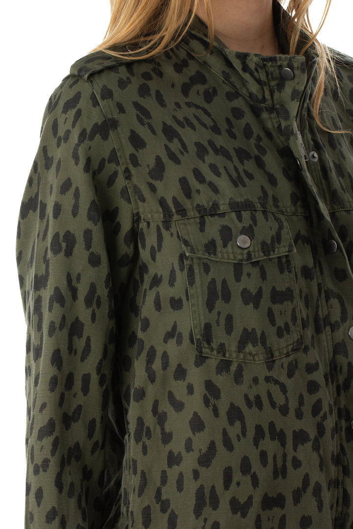Chamarra rails verde, detalle 5 – ClosetRehab
