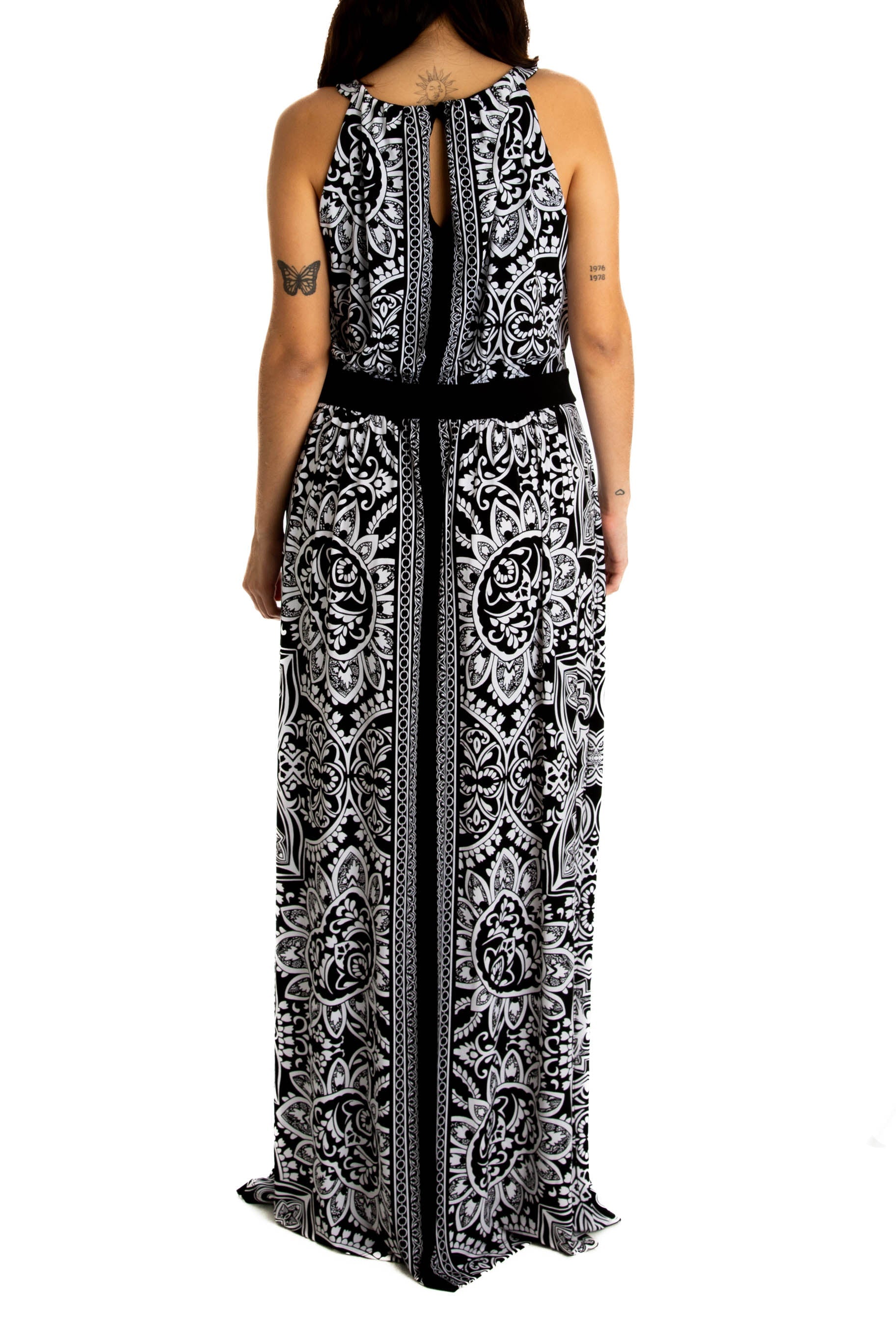 White House Black Market, Talla S