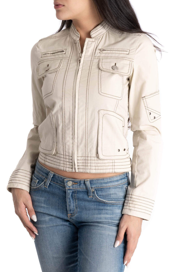 Chamarra BCBG Maxazria beige, vista frontal – ClosetRehab