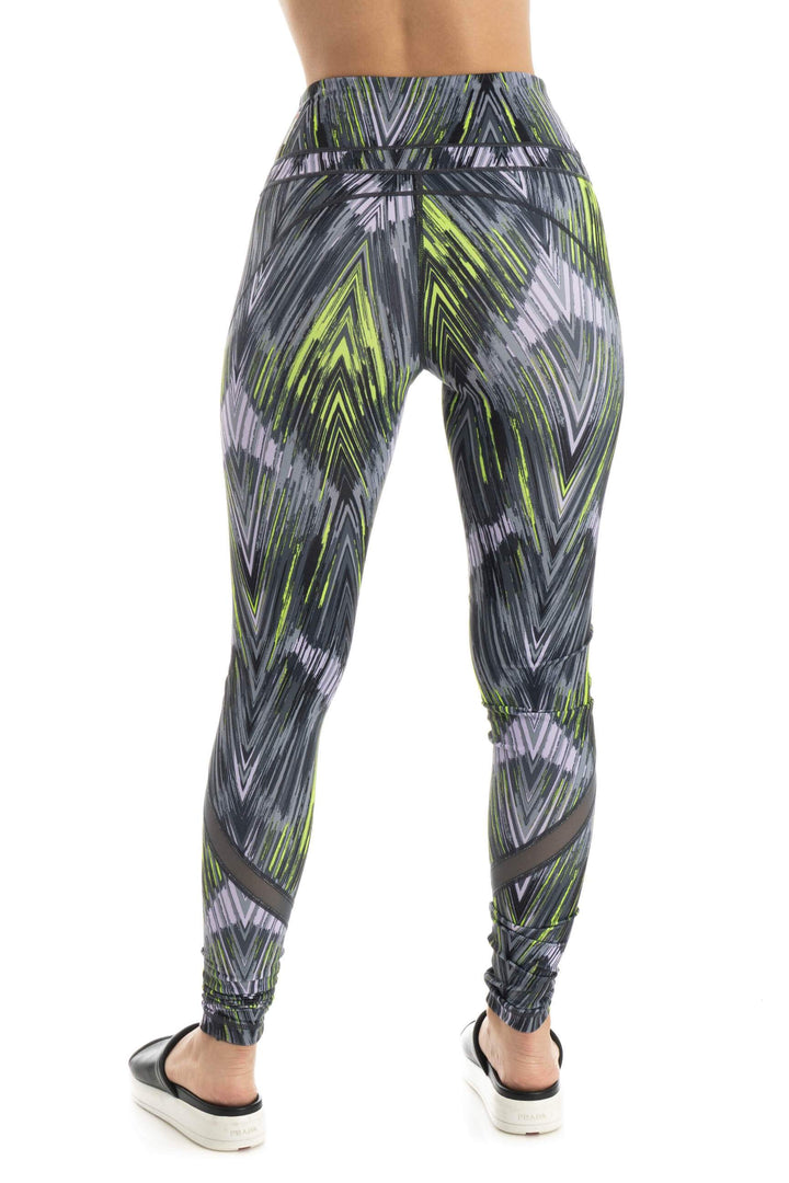 Pantalón Zella estampado y gris, vista posterior – ClosetRehab