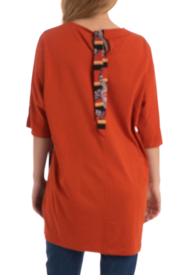 Blusa Purificación Garcia naranja, vista posterior – ClosetRehab