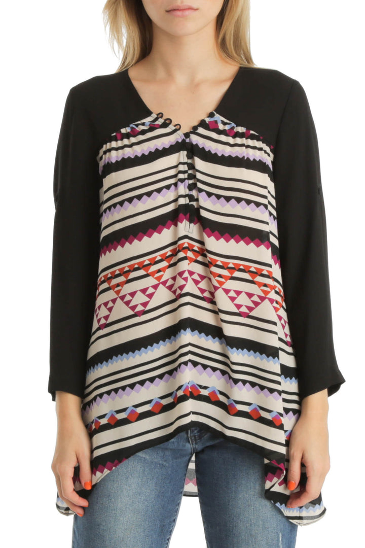 Blusa BCBG Maxazria estampado, vista frontal – ClosetRehab