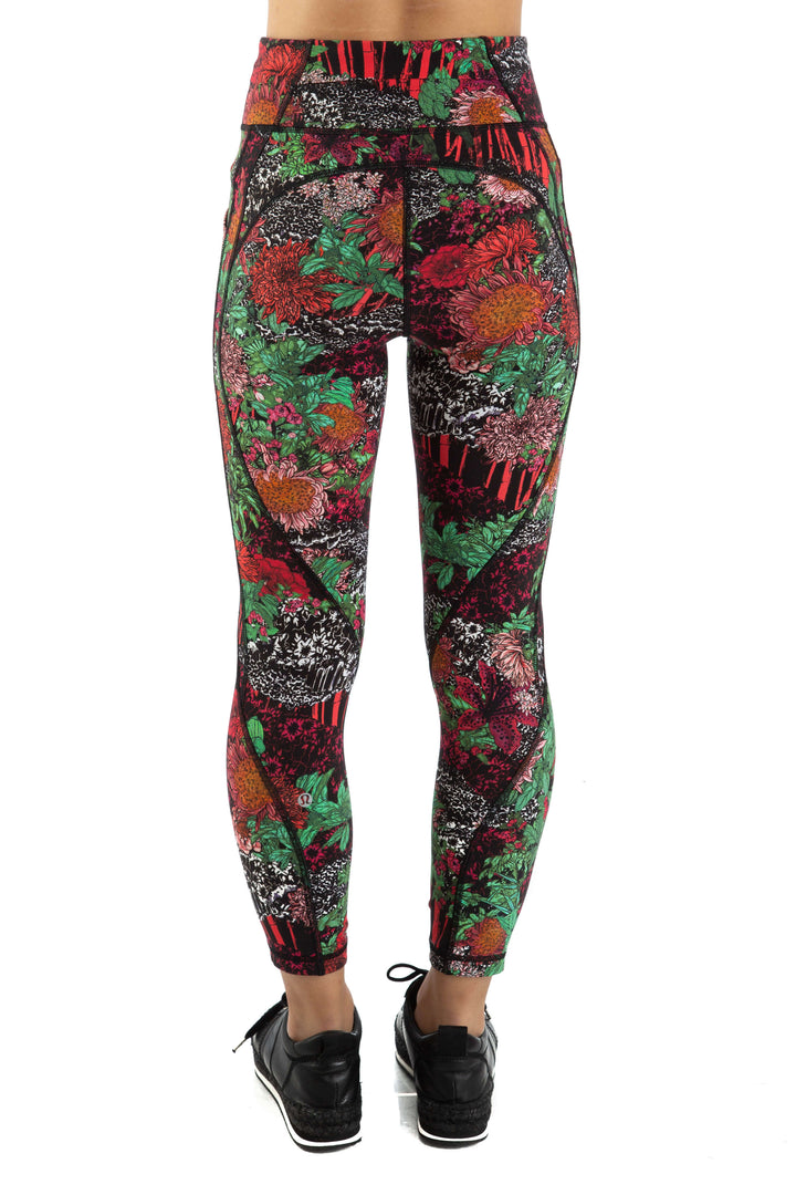 Pantalón Lulu Lemon estampado, vista posterior – ClosetRehab